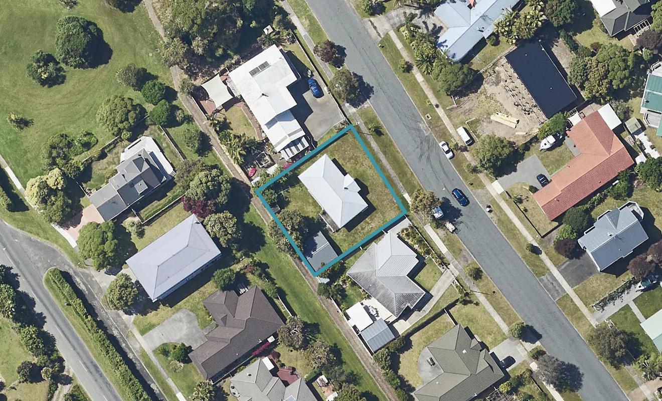50 Papaunahi Road, Bowentown, Waihi Beach - Carousel 1