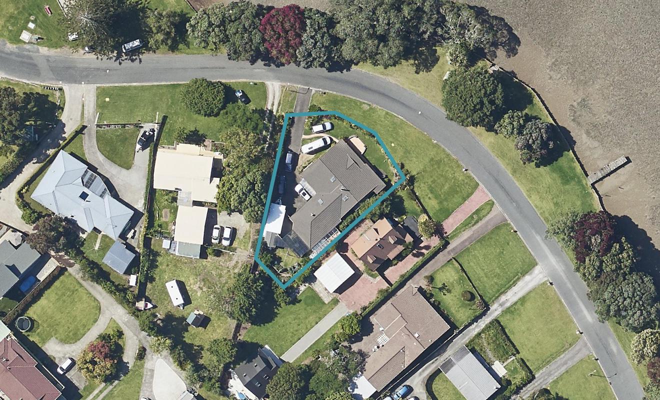 27 Waione Avenue, Athenree, Katikati - Carousel 1