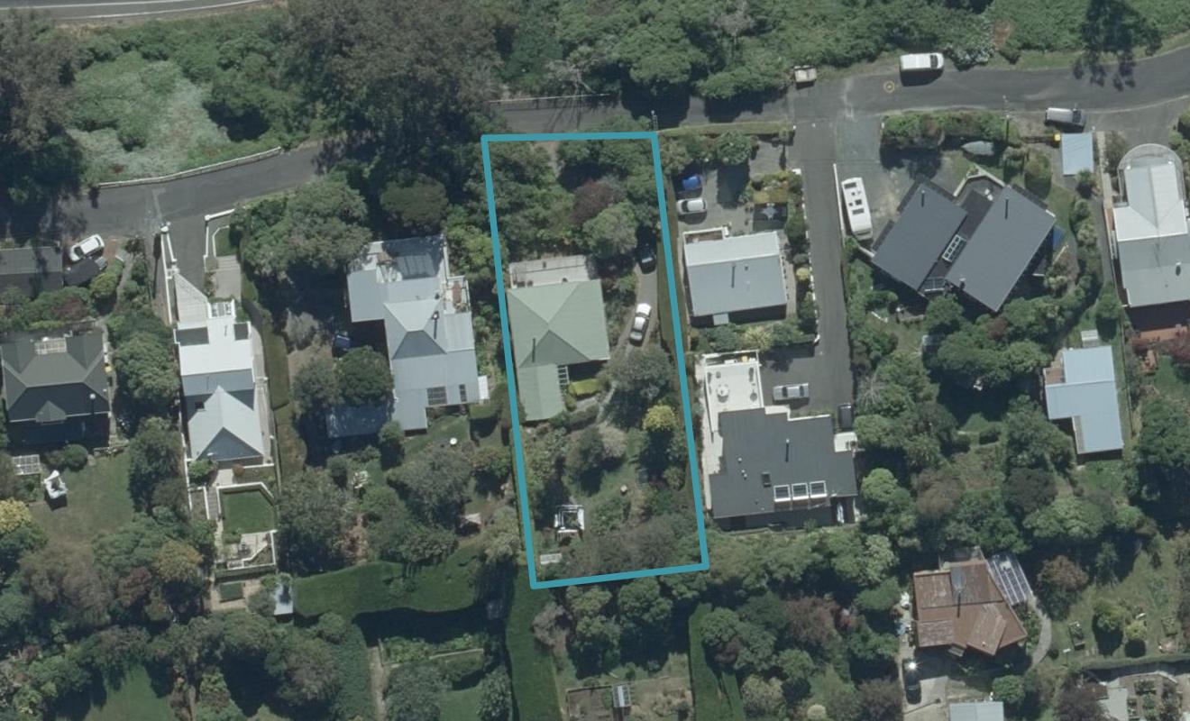 36 Marine Parade, Macandrew Bay, Dunedin - Carousel 1