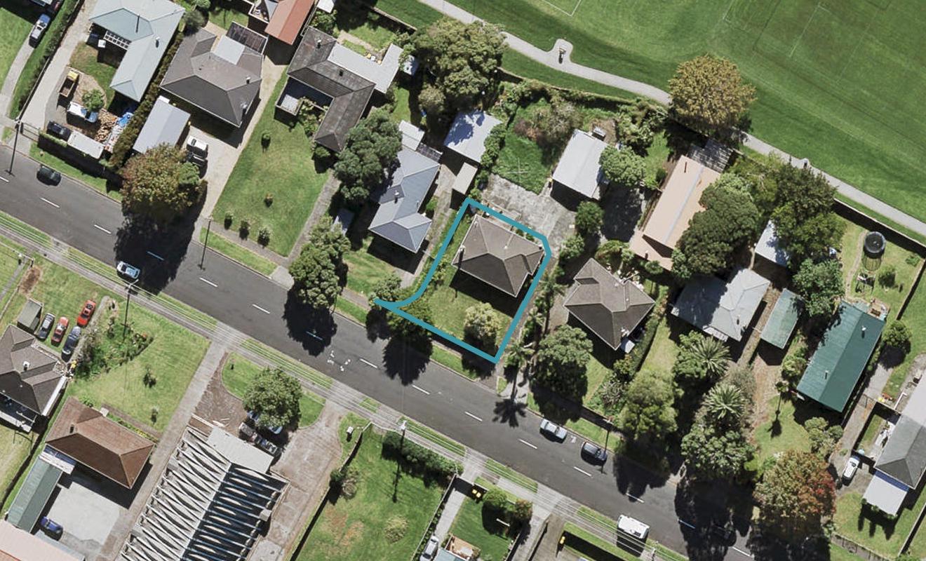 85A Taikata Road, Te Atatu Peninsula, Auckland - Carousel 1