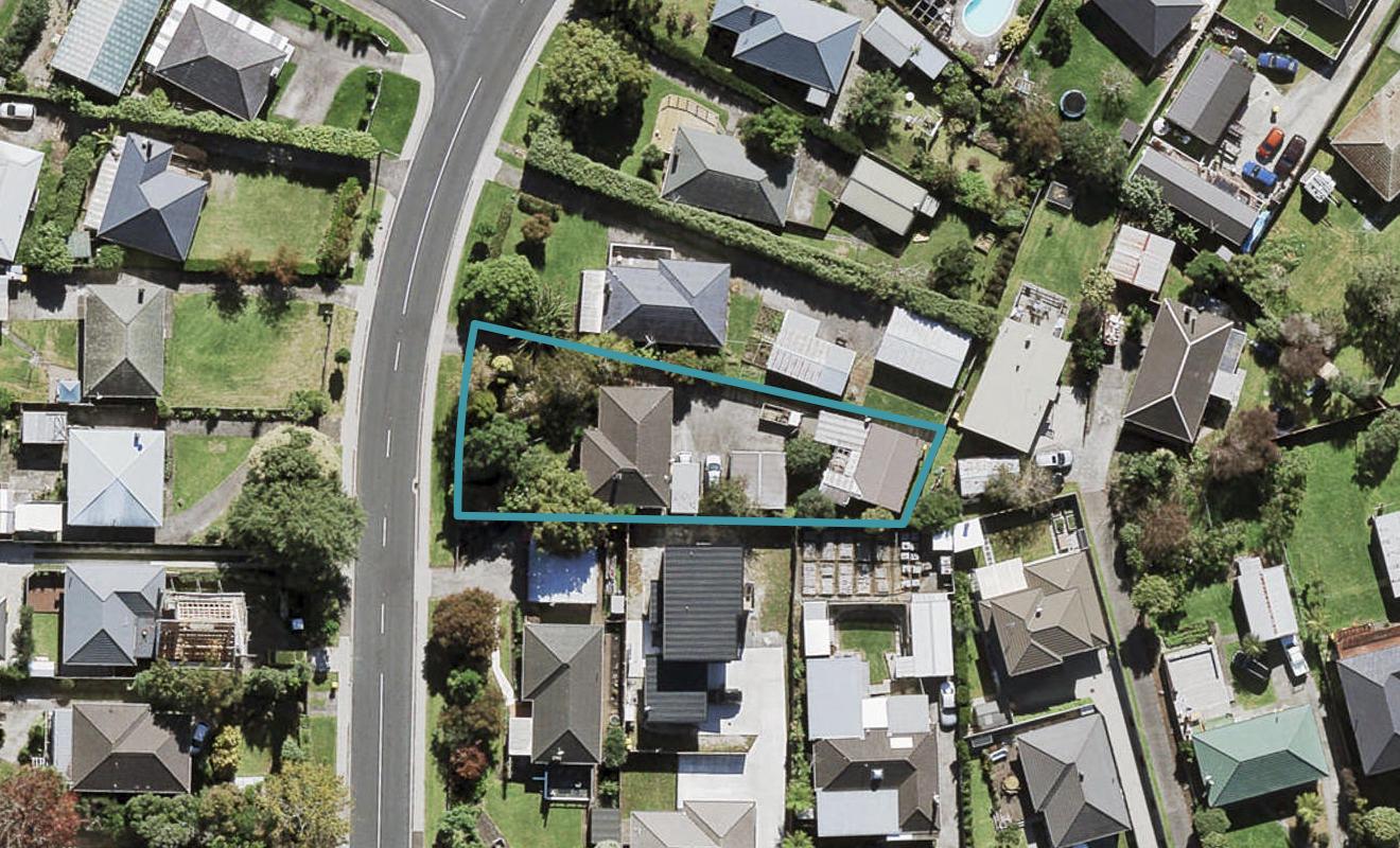 33 Kervil Avenue, Te Atatu Peninsula, Auckland - Carousel 1