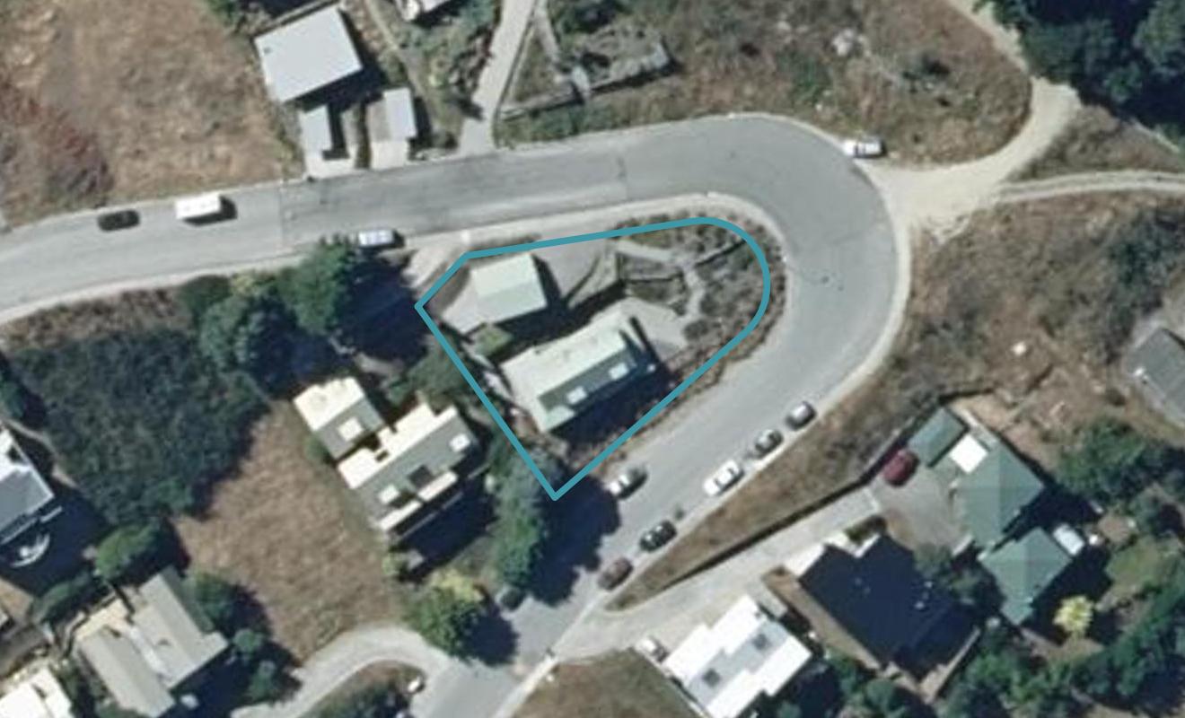 124 Wynyard Crescent, Fernhill, Queenstown - Carousel 1