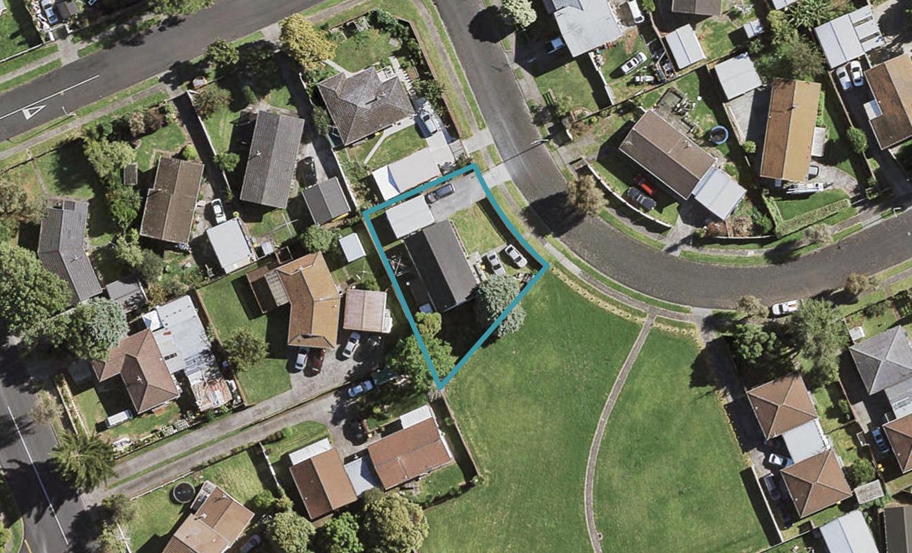 3 Helms Place, Manurewa, Auckland - Carousel 1