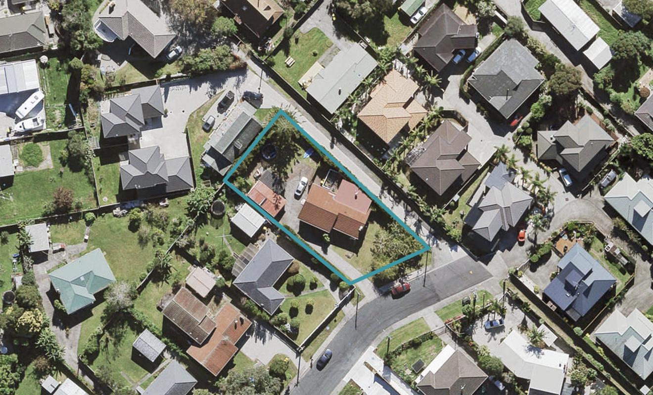 35 Farquhar Road, Glendene, Auckland - Carousel 1