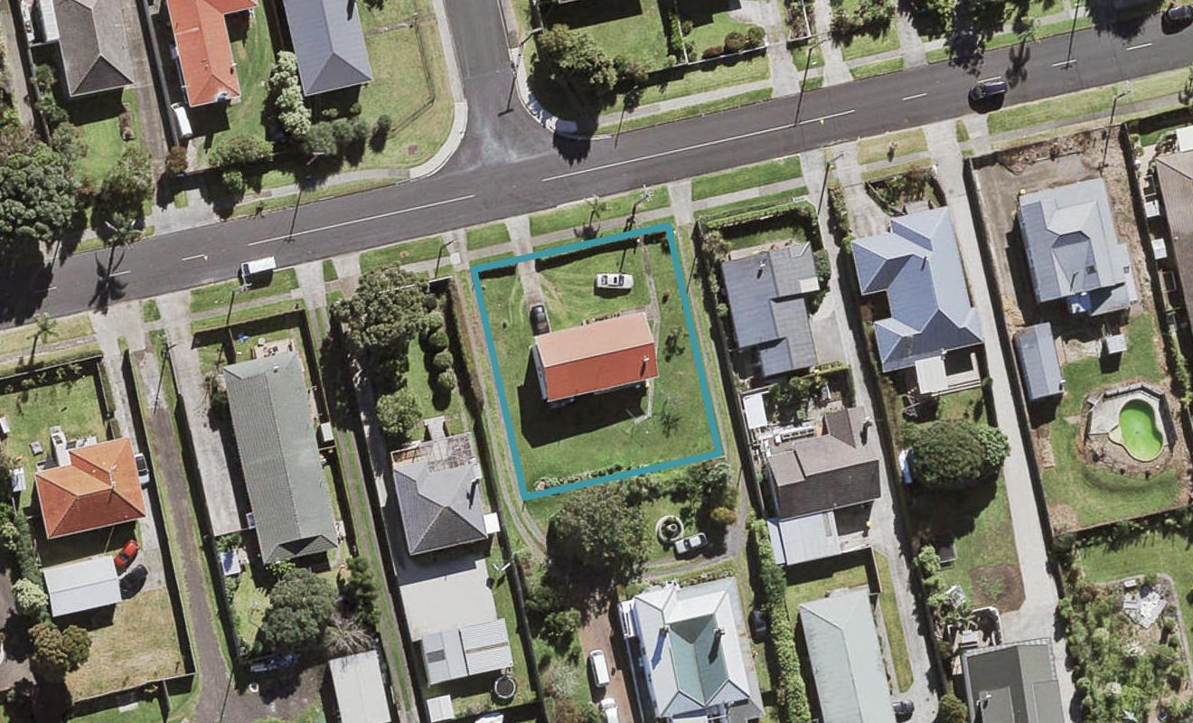53 Mcintyre Road, Mangere Bridge, Auckland - Carousel 1