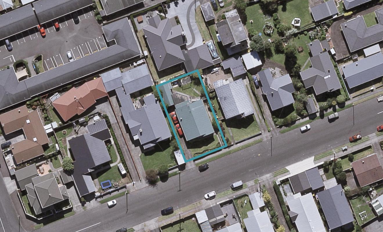 7 Barriball Street, Fitzroy, New Plymouth - Carousel 1