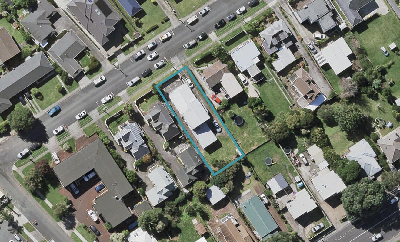 26 Lomond Street, Takapuna, Auckland - Carousel 1