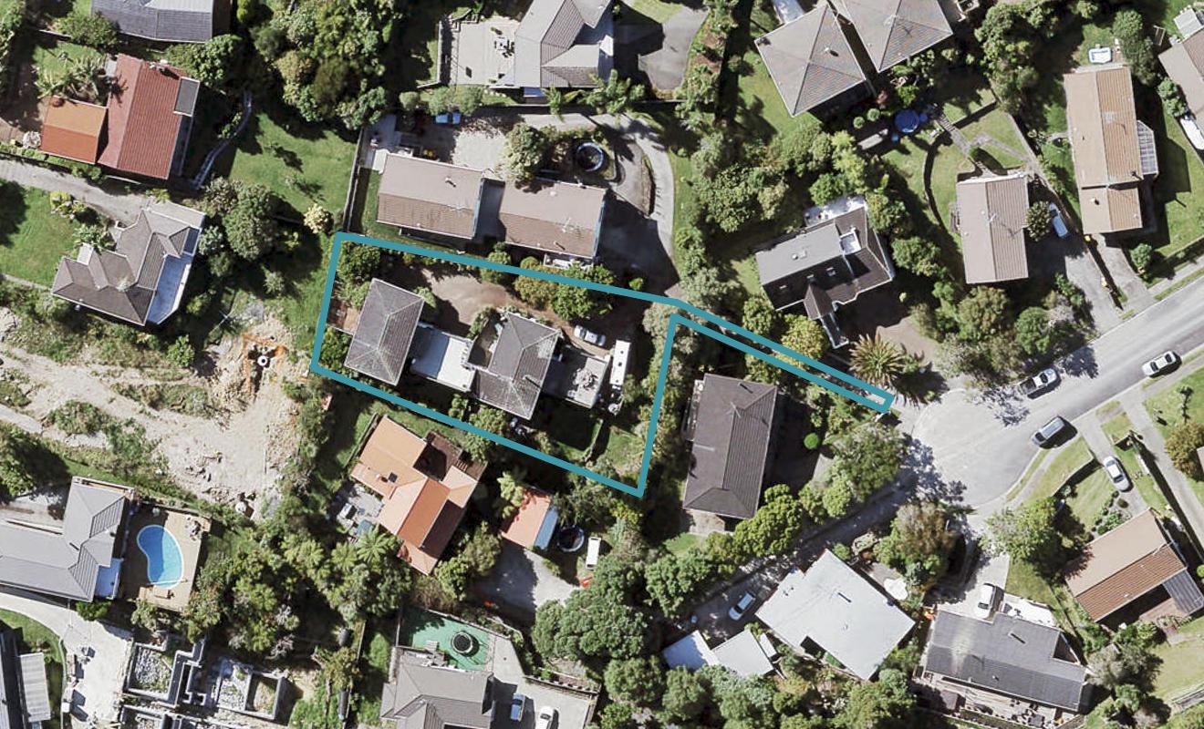 2/15 Elmira Place, Browns Bay, Auckland - Carousel 1