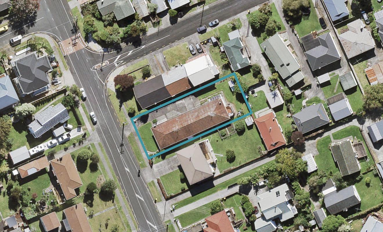 1/83 Flanshaw Road, Te Atatu South, Auckland - Carousel 1