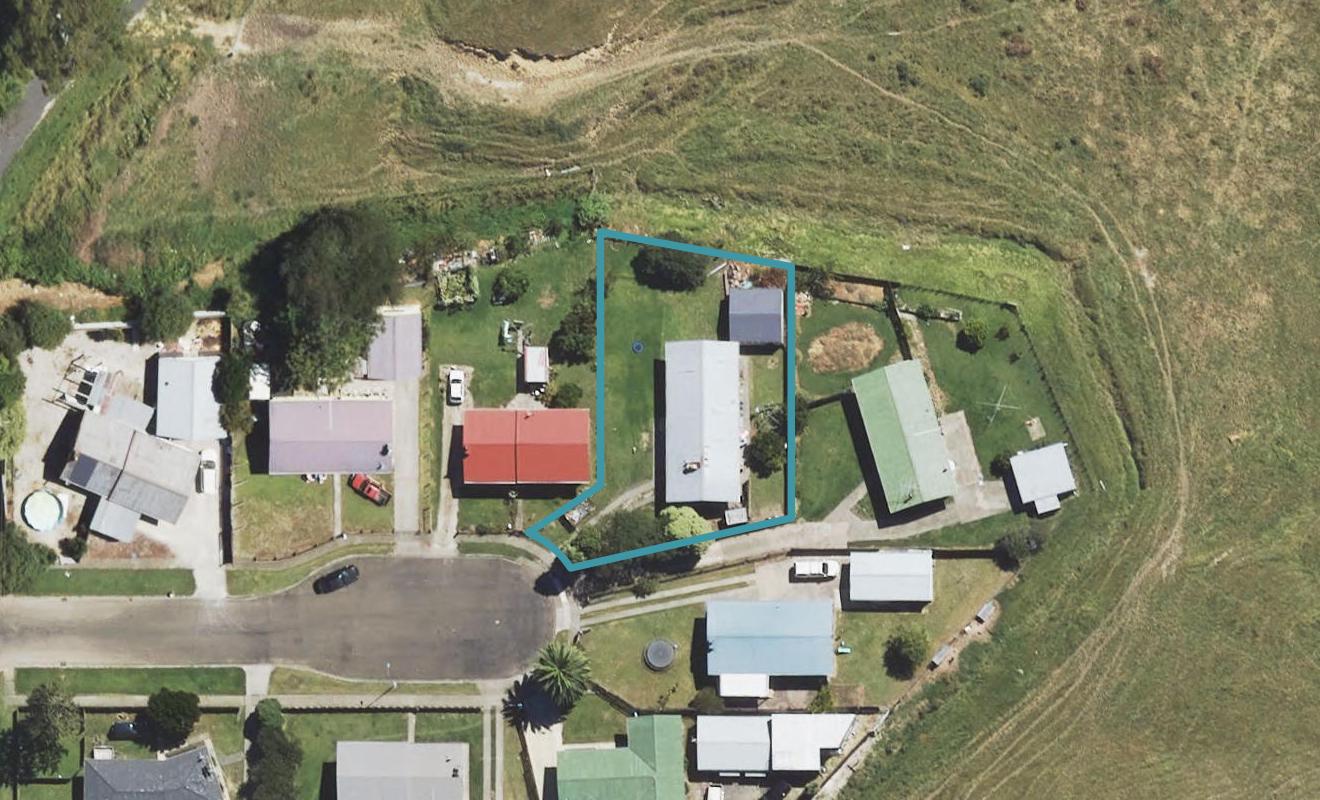 10 Curie Place, Outer Kaiti, Gisborne - Carousel 1