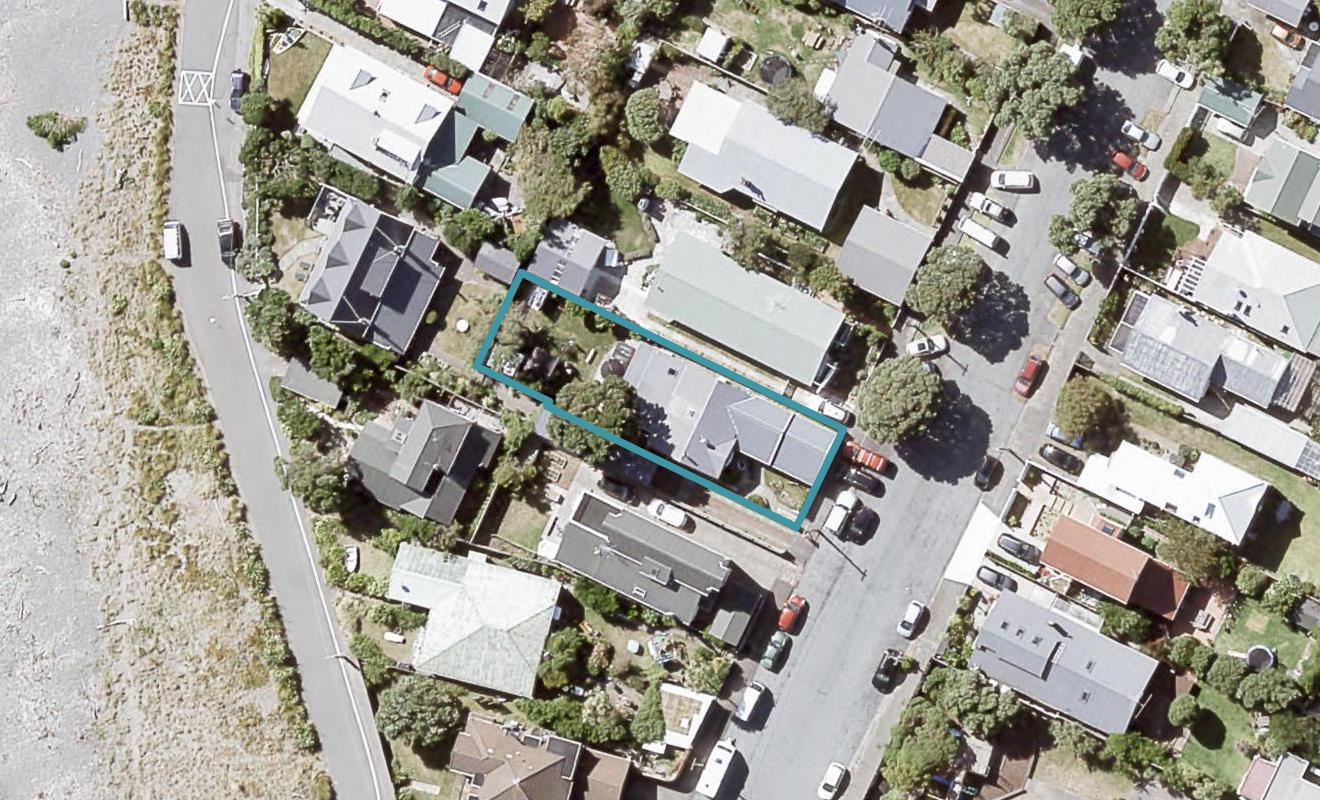 40 Tuatoru Street, Eastbourne, Lower Hutt - Carousel 1