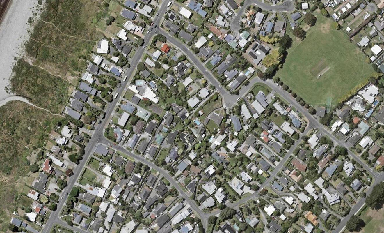 16 Vaucluse Avenue, Paraparaumu Beach, Paraparaumu - Carousel 1