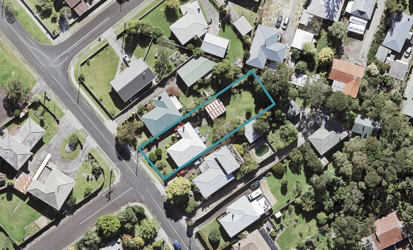 70 Willerton Avenue, New Lynn, Auckland - Carousel 1