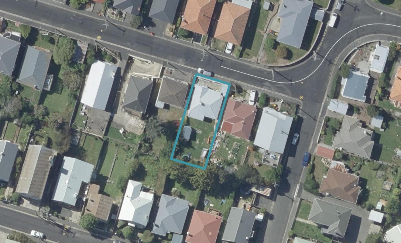 24 Forbes Street, Balaclava, Dunedin - Carousel 1
