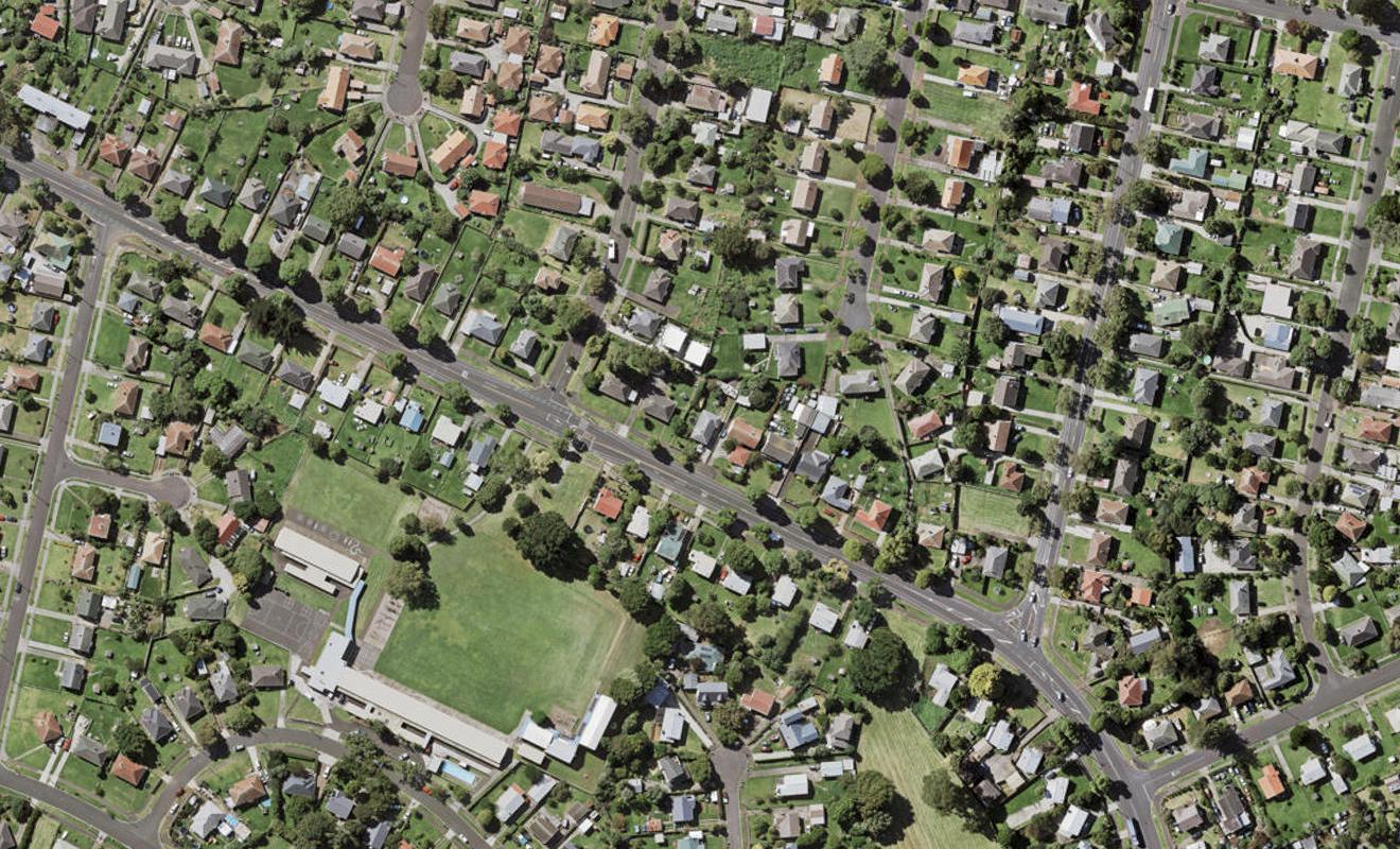 186 Tripoli Road, Point England, Auckland - Carousel 1