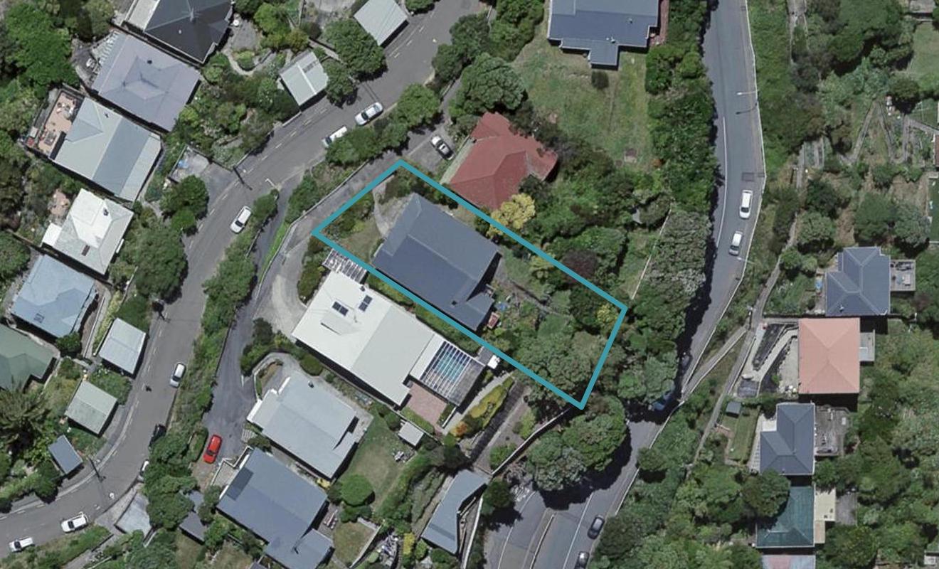 11 Sutherland Crescent, Melrose, Wellington - Carousel 1