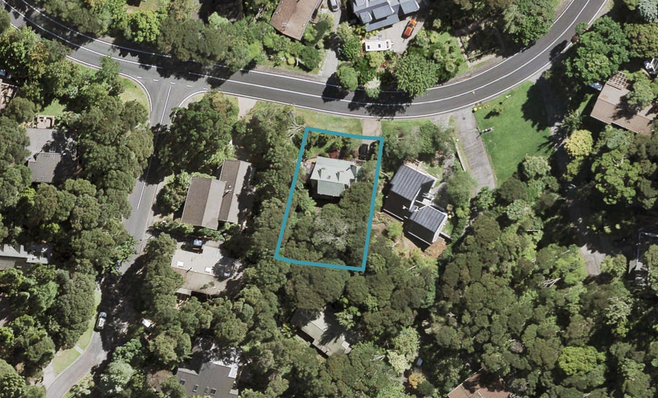 51 Wirihana Road, Titirangi, Auckland - Carousel 1