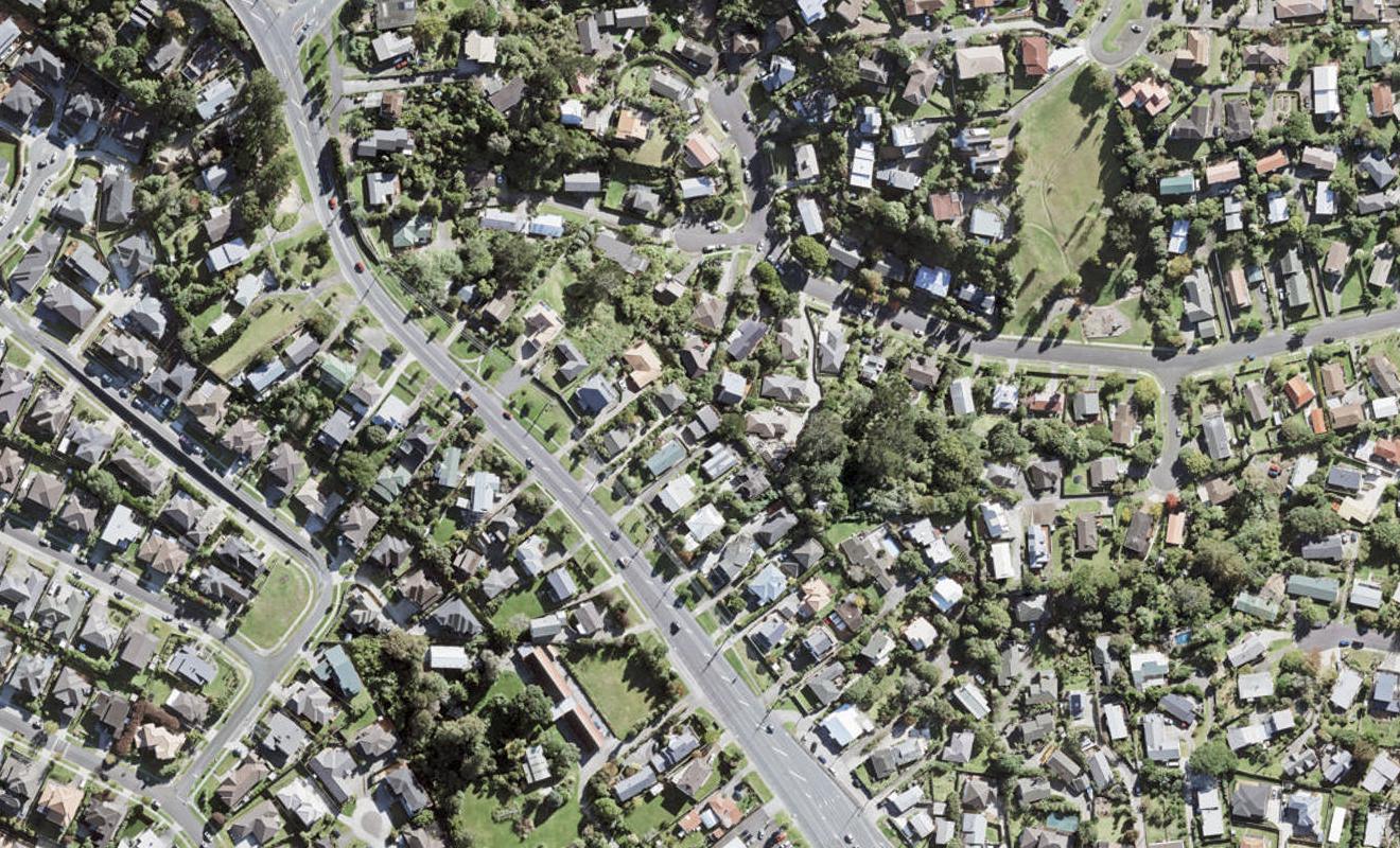 897A East Coast Road, Northcross, Auckland - Carousel 1