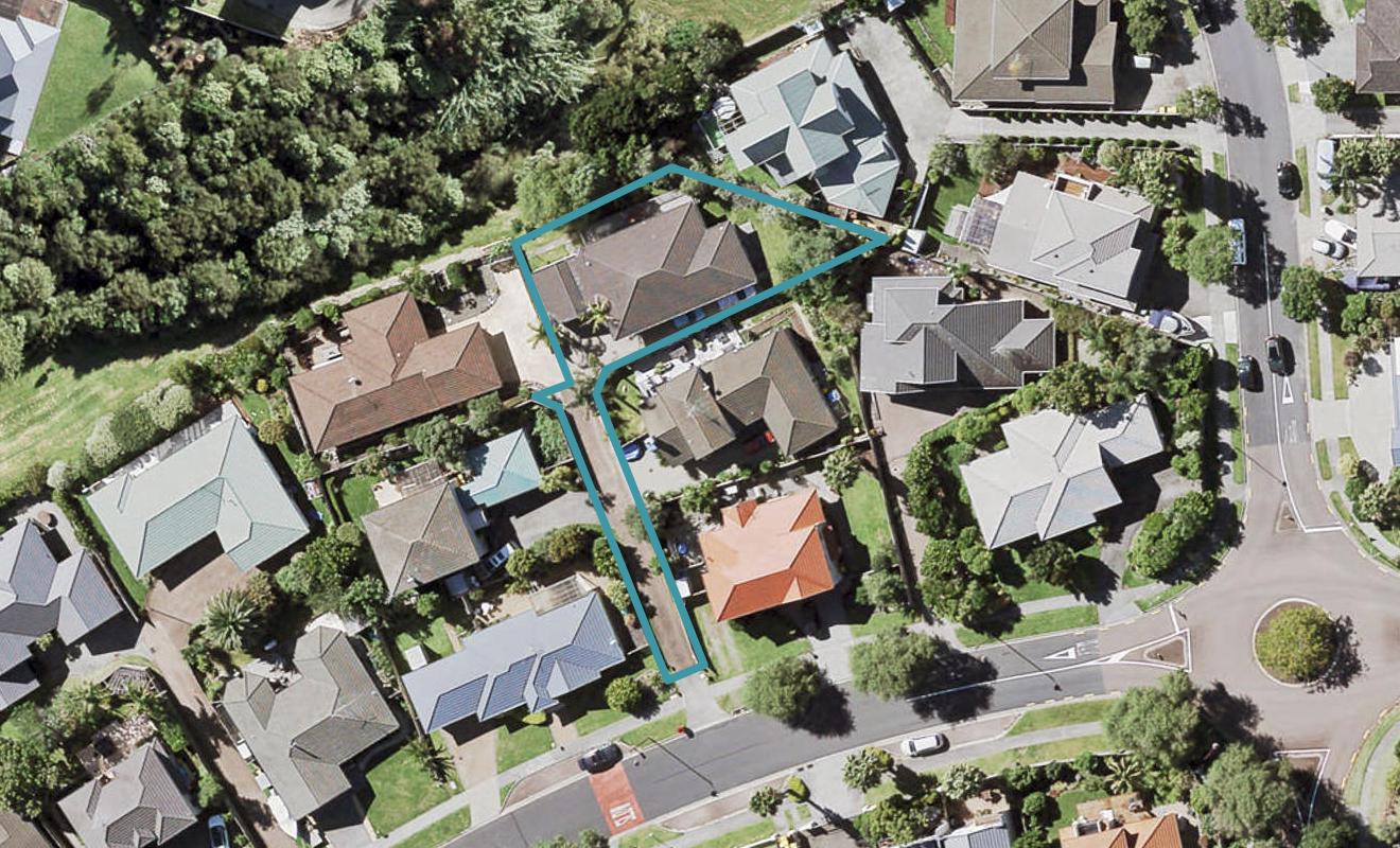 19 Ponderosa Drive, Oteha, Auckland - Carousel 1