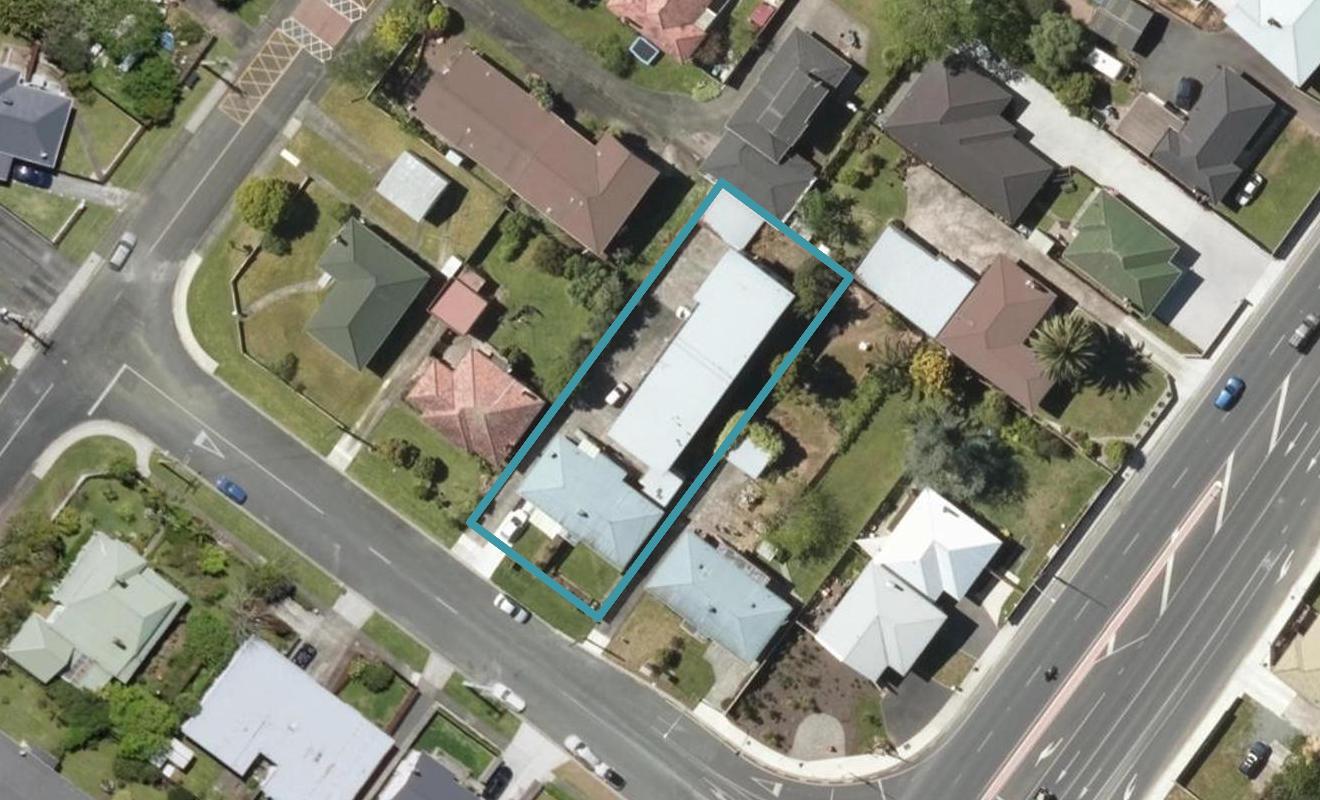 2/36 Central Avenue, Avenues, Whangārei - Carousel 1