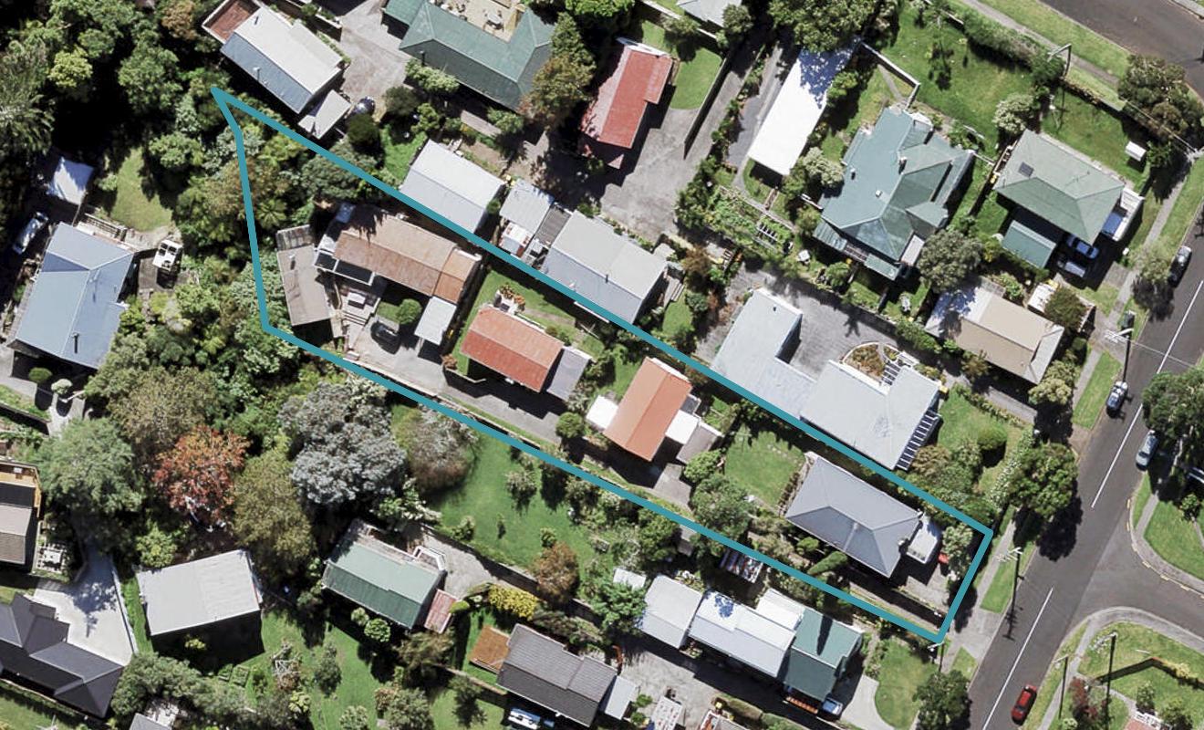 4/18 Queen Mary Avenue, New Lynn, Auckland - Carousel 1
