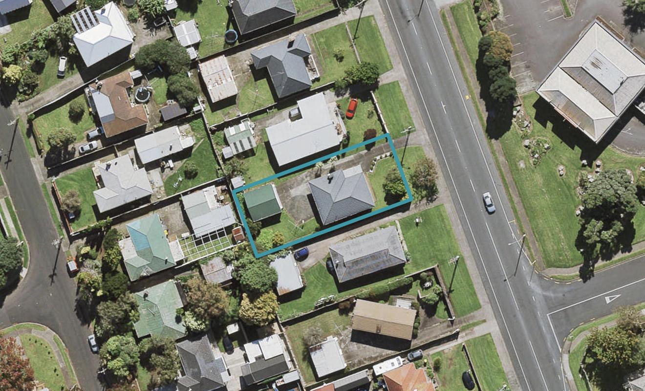 116 Coronation Road, Mangere Bridge, Auckland - Carousel 1