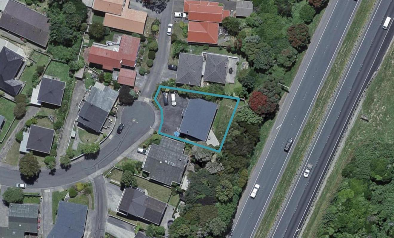 20 Burdendale Grove, Churton Park, Wellington - Carousel 1