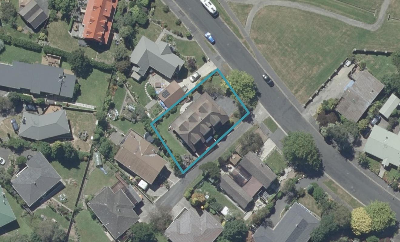 89 Glenross Street, Glenross, Dunedin - Carousel 1