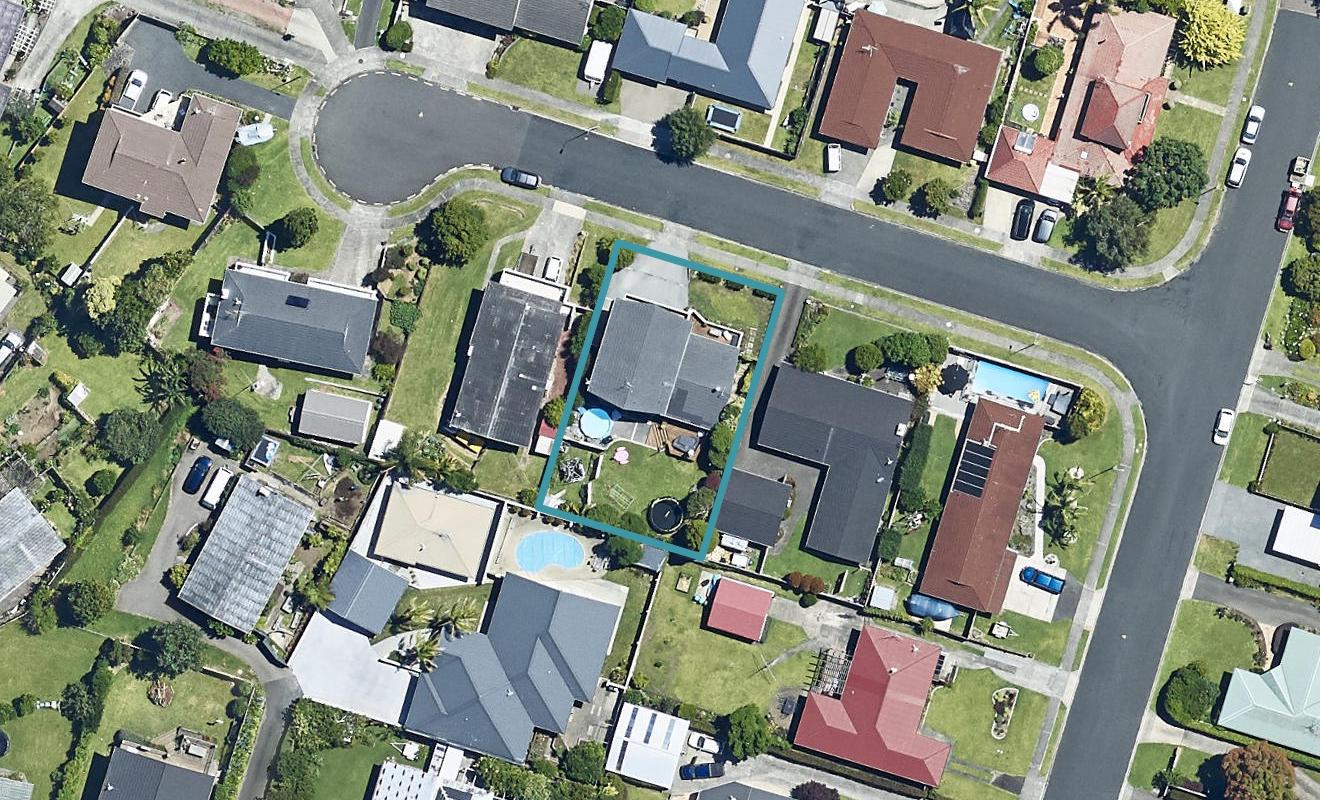8 Apollo Street, Otumoetai, Tauranga - Carousel 1