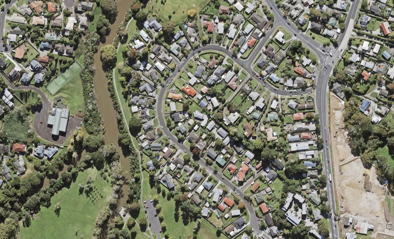 40 Chilcott Road, Henderson, Auckland - Carousel 1
