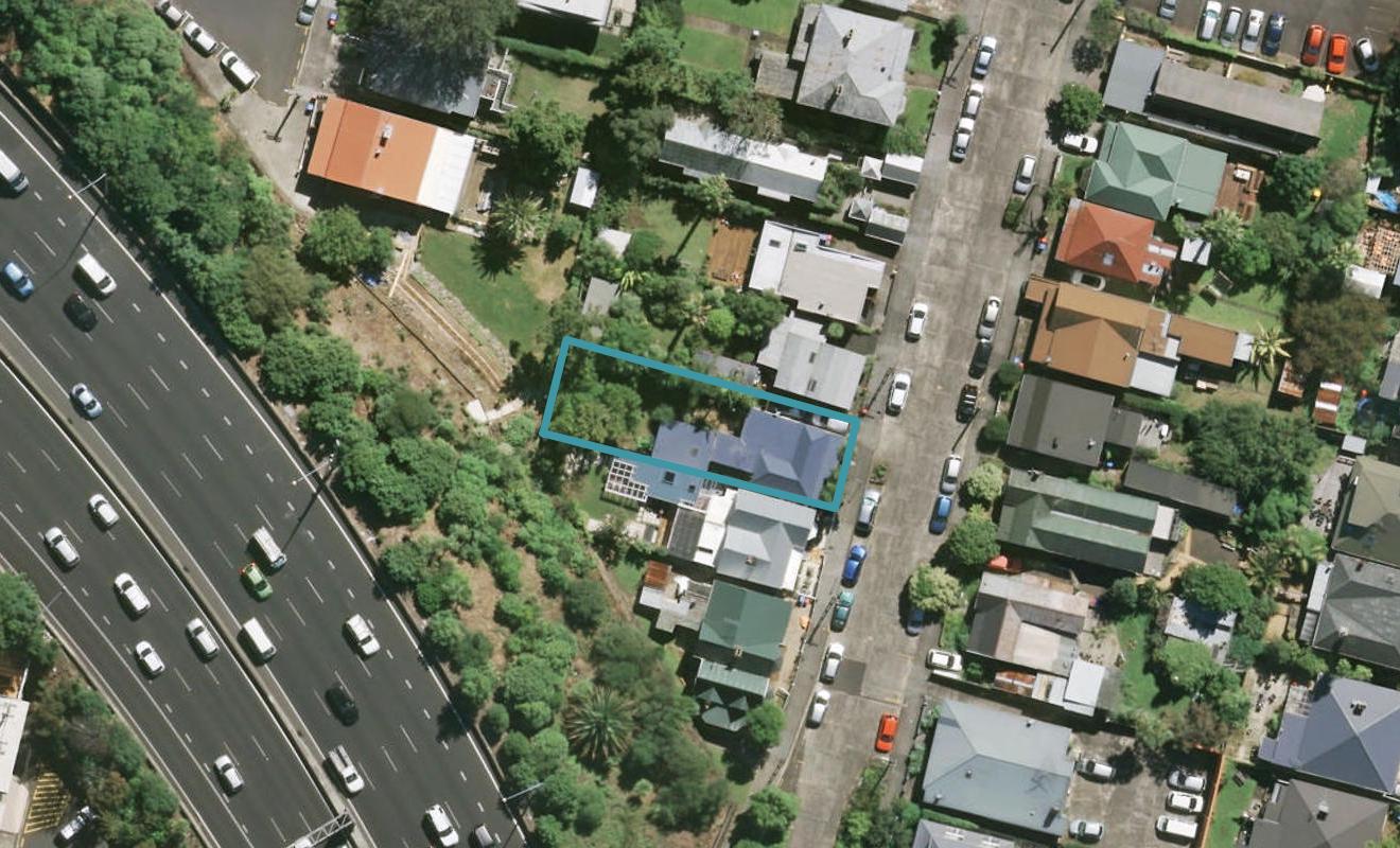 16 Claremont Street, Grafton, Auckland - Carousel 1