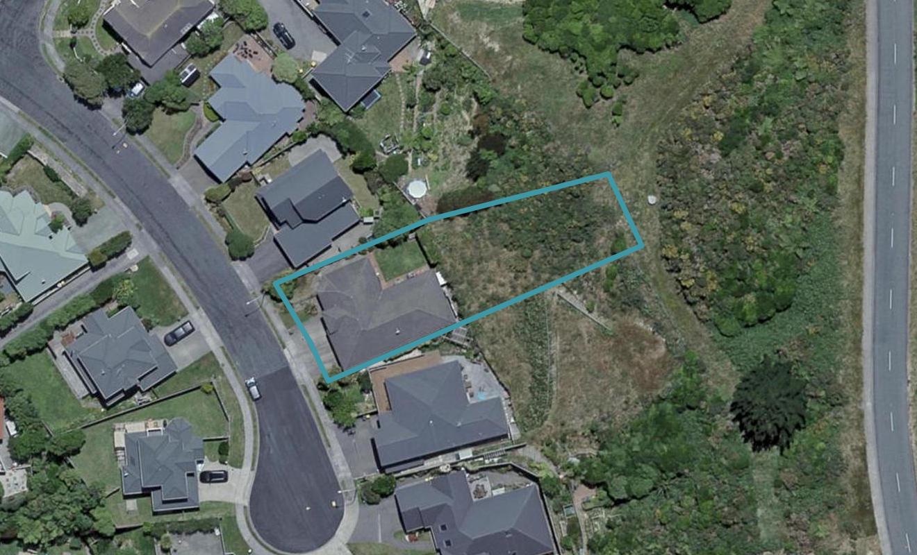 43 Kilkelly Close, Tawa, Wellington - Carousel 1