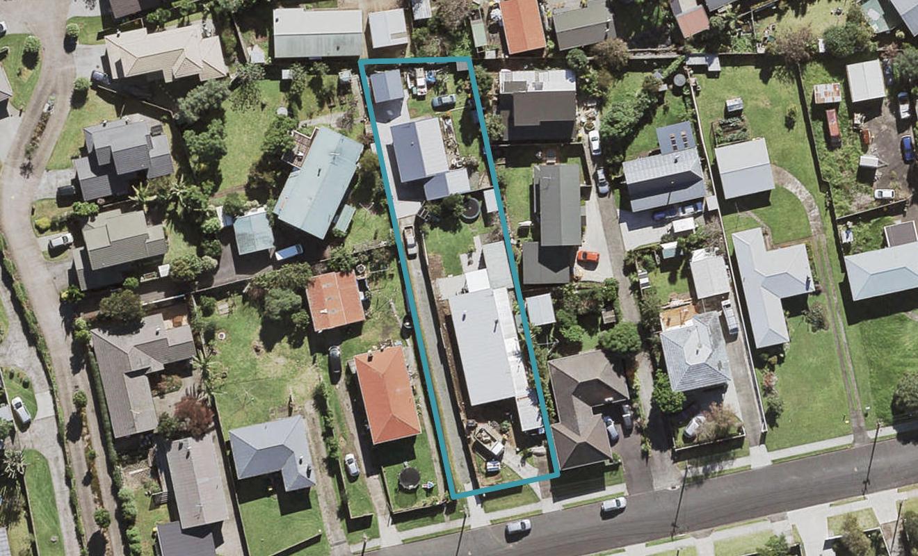 17B Wellesley Road, Mangere Bridge, Auckland - Carousel 1