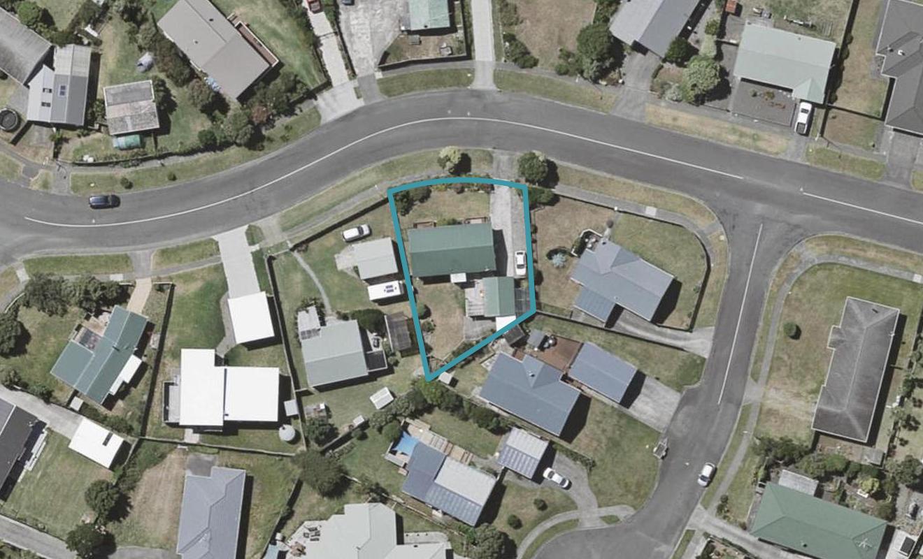 21 Karaka Street, Otaki Beach, Otaki - Carousel 1