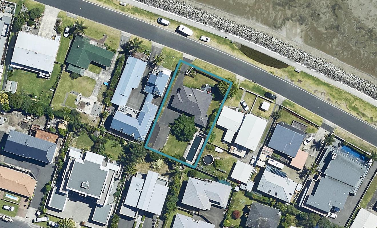 74 Harbour Drive, Otumoetai, Tauranga - Carousel 1