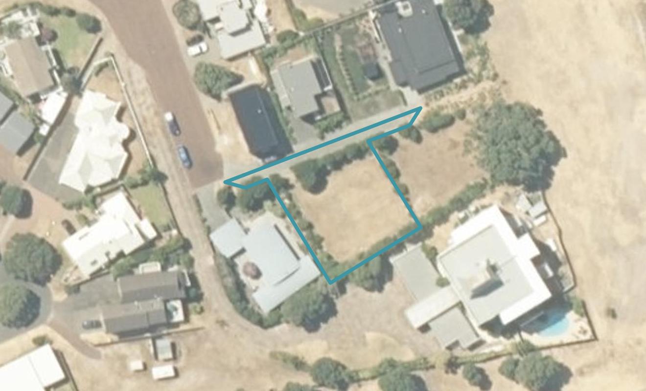 33B Claxton Avenue, Pauanui - Carousel 1