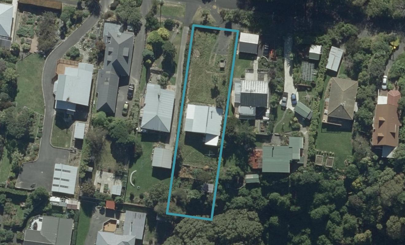 22 Porterfield Street, Macandrew Bay, Dunedin - Carousel 1