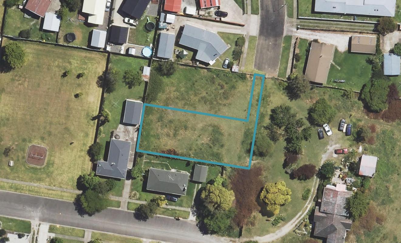 7 Lorraine Street, Outer Kaiti, Gisborne - Carousel 1
