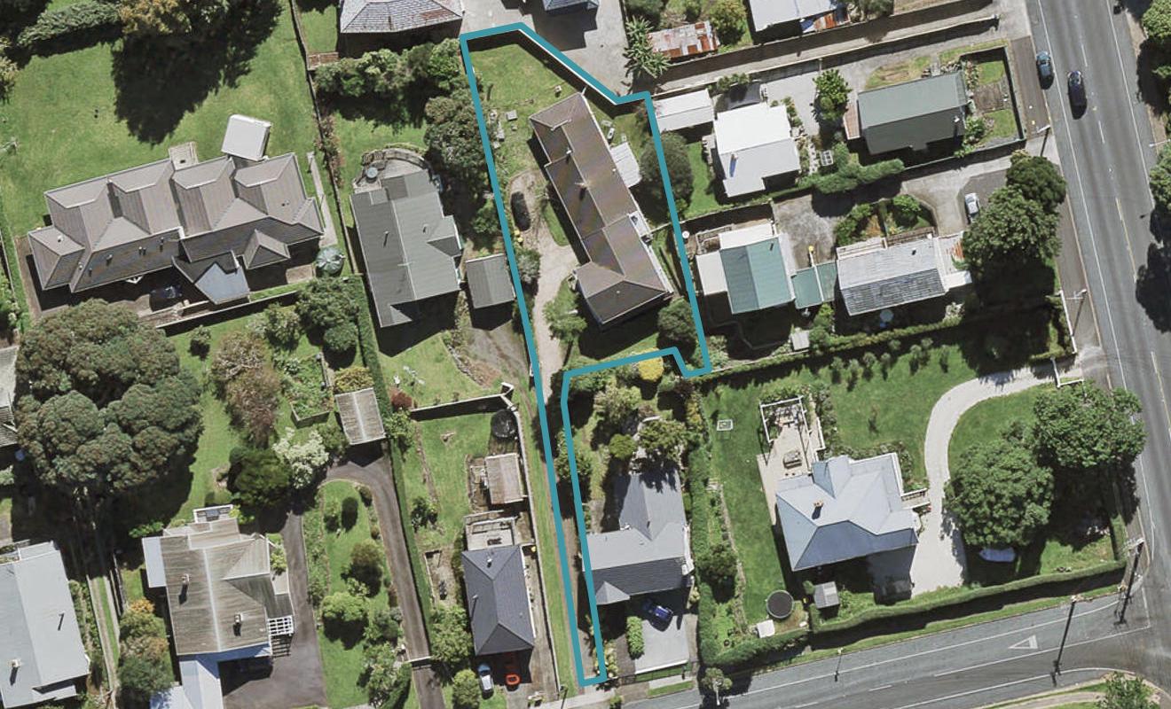 2A Taylor Road, Mangere Bridge, Auckland - Carousel 1
