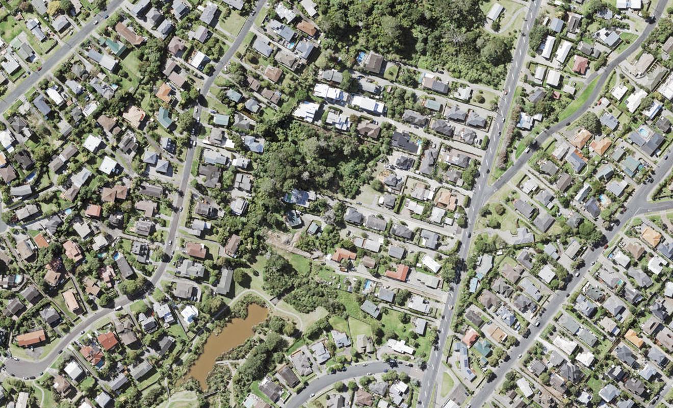 666A Beach Road, Browns Bay, Auckland - Carousel 1