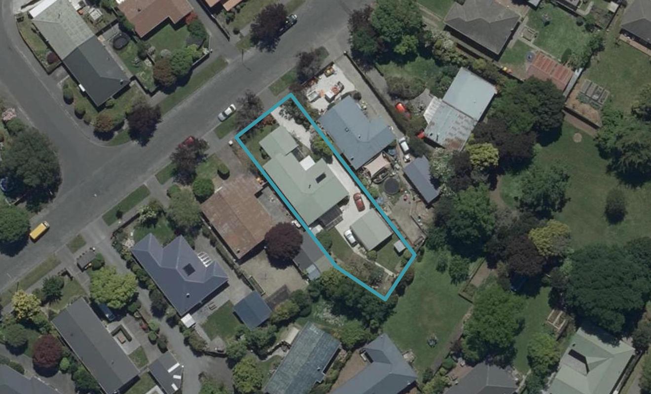 16 Flower Street, Bryndwr, Christchurch - Carousel 1