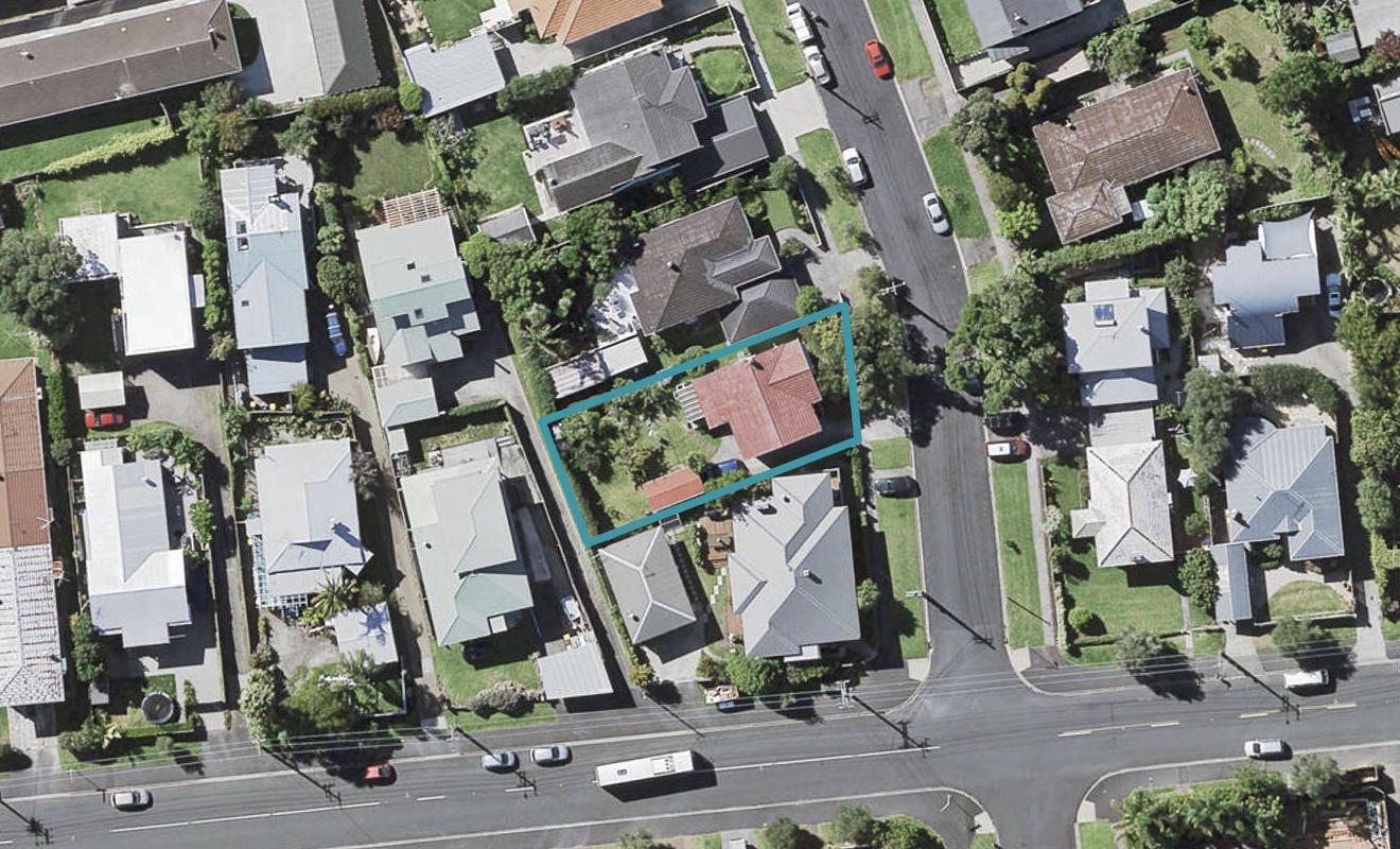 1 Hemi Street, Narrow Neck, Auckland - Carousel 1