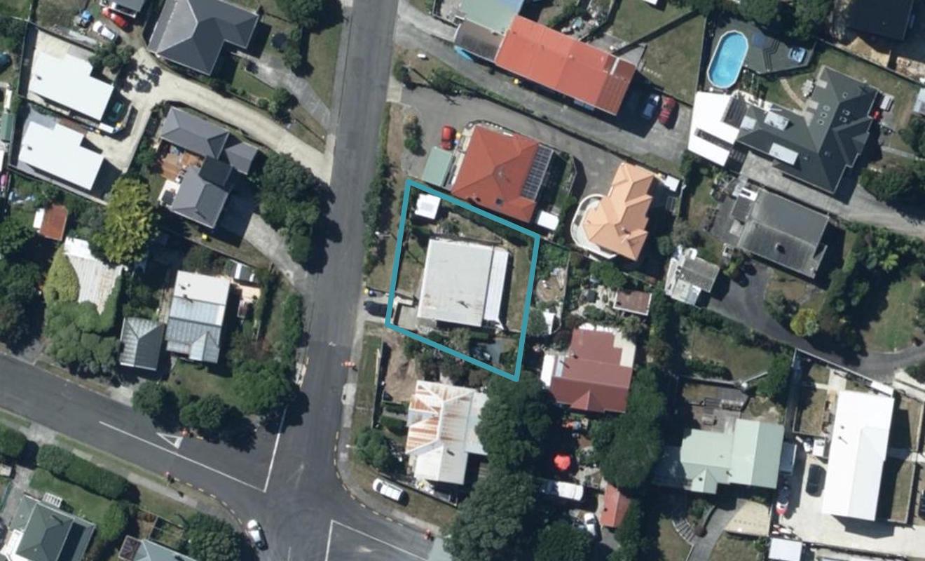 18 Richard Street, Titahi Bay, Porirua - Carousel 1
