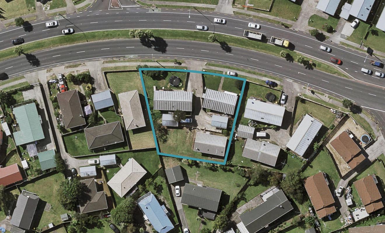 2/101 Te Irirangi Drive, Clover Park, Auckland - Carousel 1