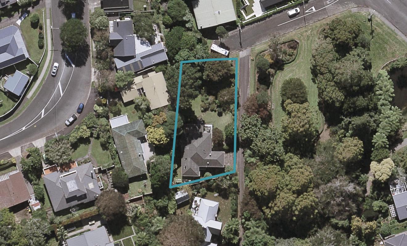 5 Azalea Place, Brooklands, New Plymouth - Carousel 1