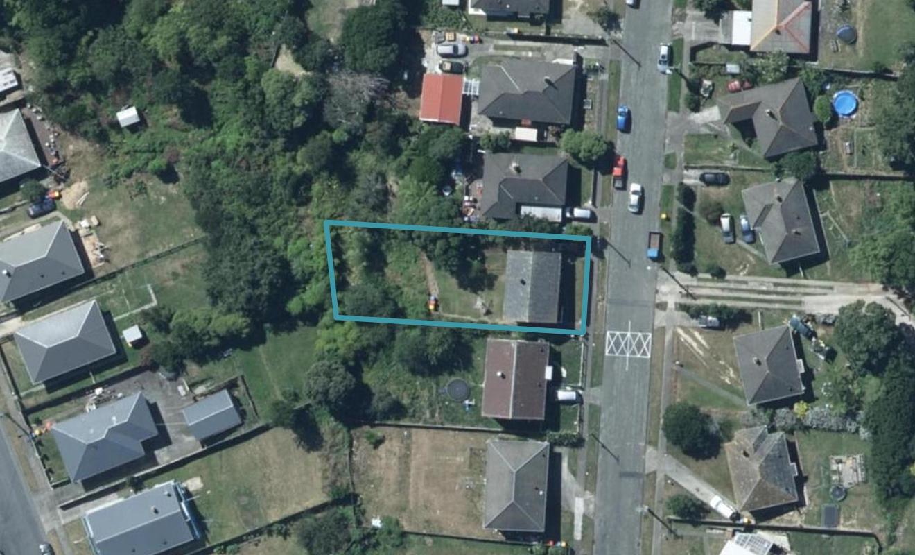16 Durham Street, Cannons Creek, Porirua - Carousel 1