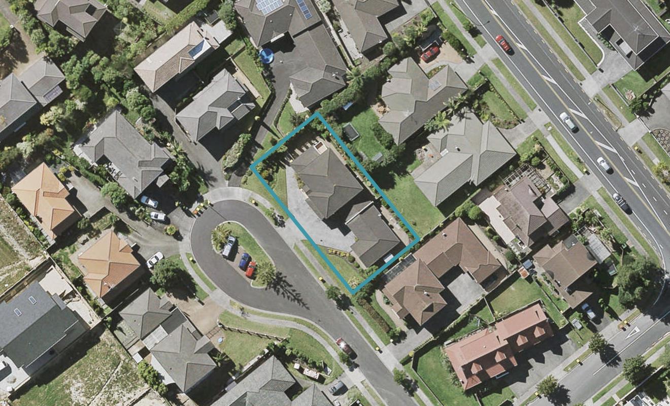 7 Carrigans Close, Pinehill, Auckland - Carousel 1