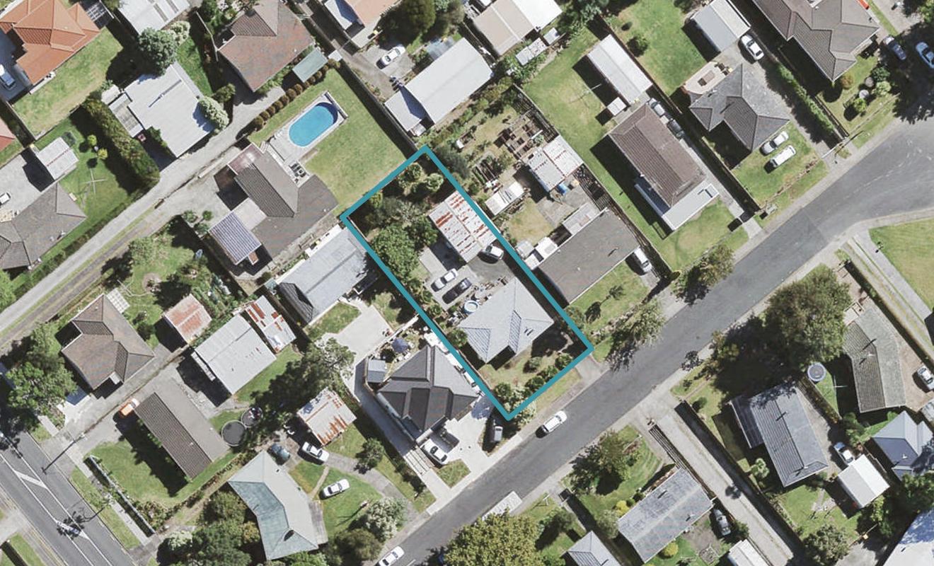 4 Murillo Place, Henderson, Auckland - Carousel 1