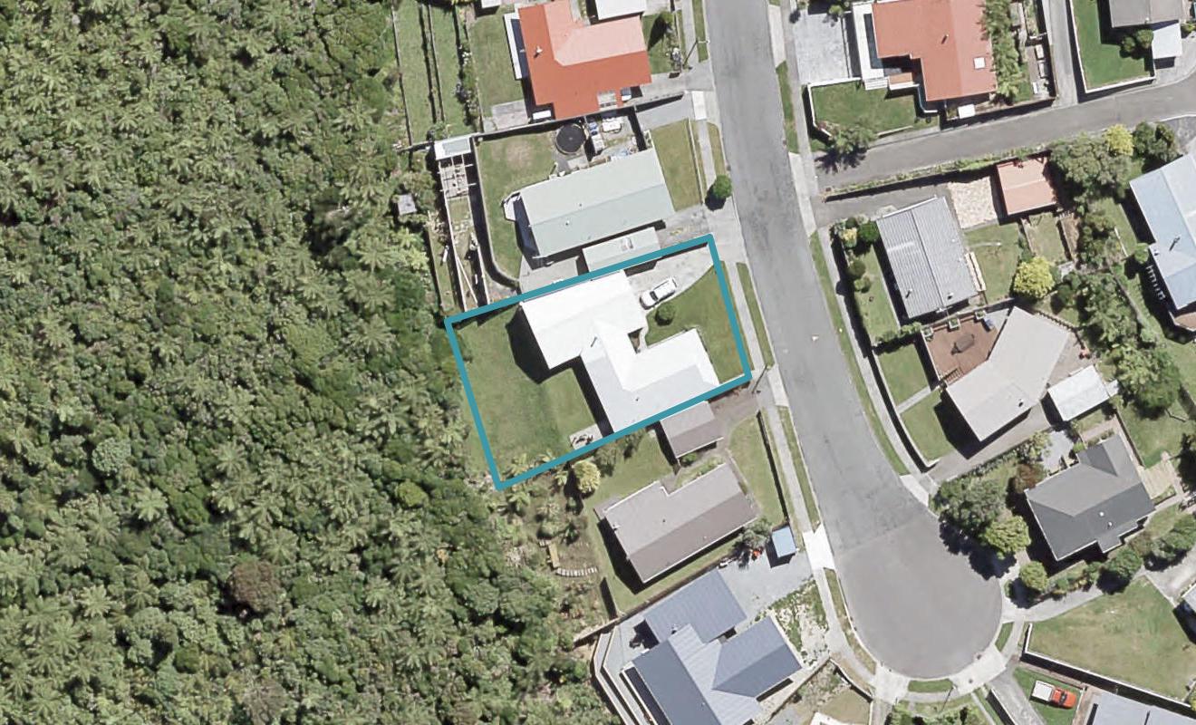 36 Mossburn Grove, Kelson, Lower Hutt - Carousel 1