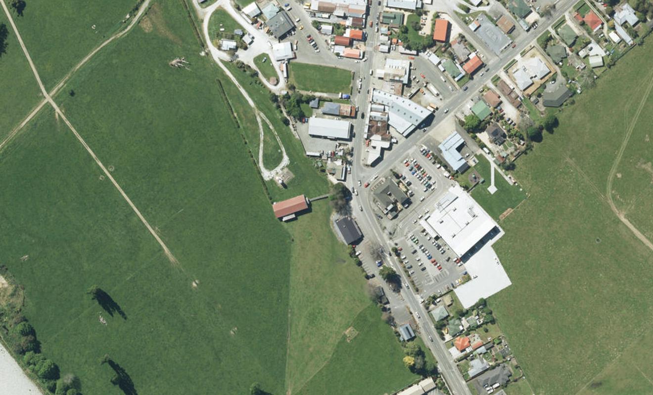 189/1 Commercial Street, Takaka - Carousel 1
